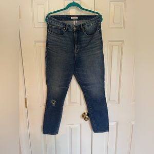 Good American Good Curve Jeans Medium Wash Size 14/32